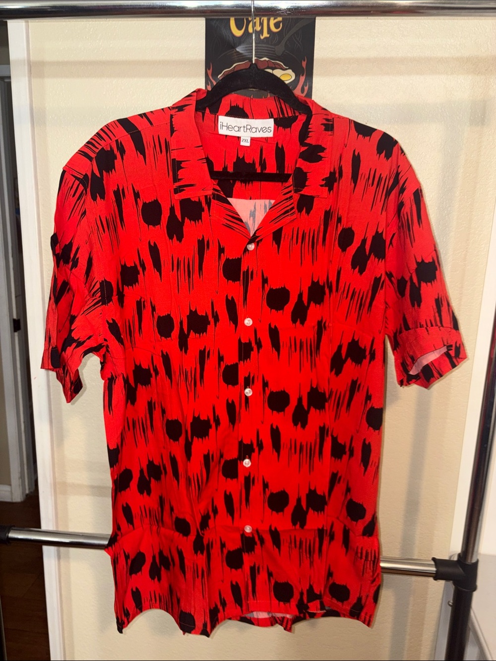 #105 iHeartRaves Red & Black Short Sleeve Button-Down Shirt with Abstract Print